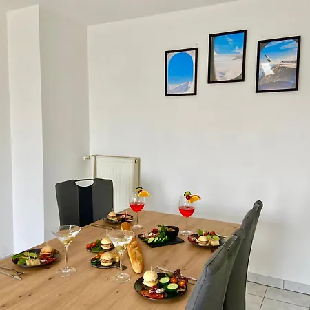 L'escale, Proche Suisse, Parking Hesingue